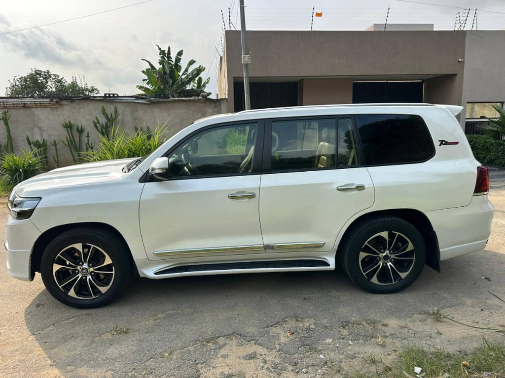 45.000.000 F TOYOTA LAND CRUISER GX.R DE 2020