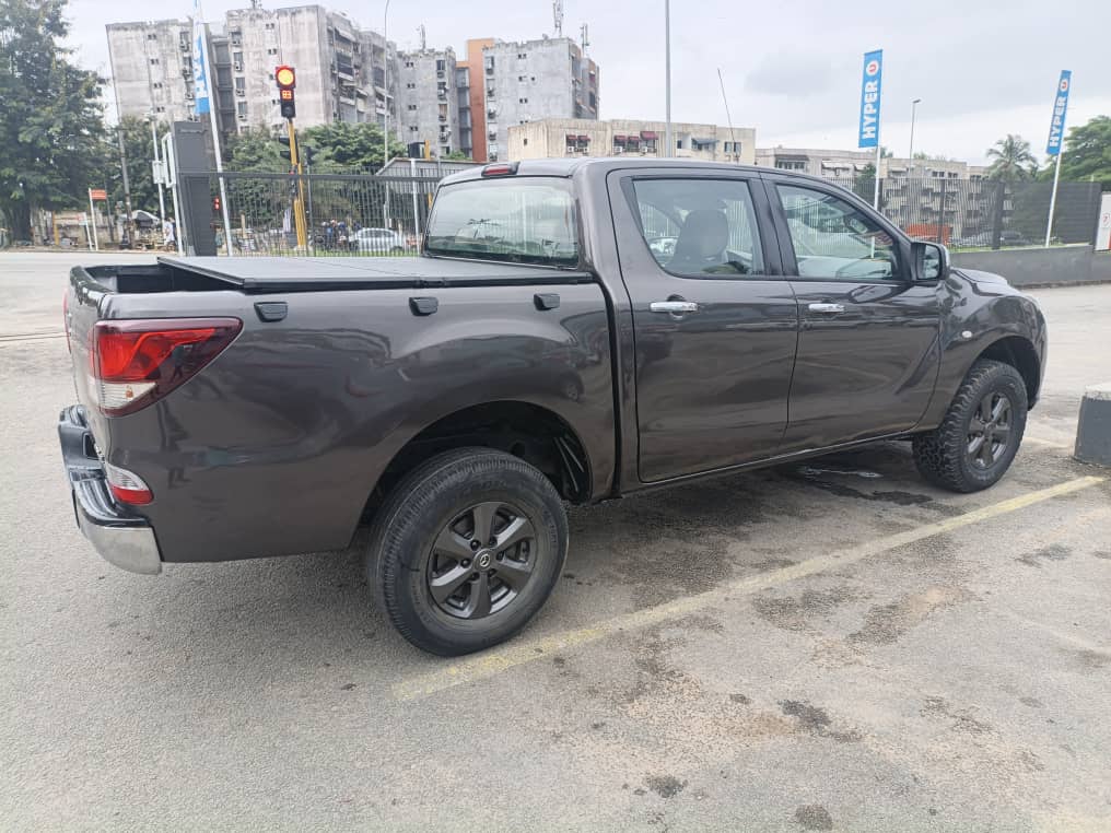 6.500.000F MAZDA BT-50 4X4 DE 2018