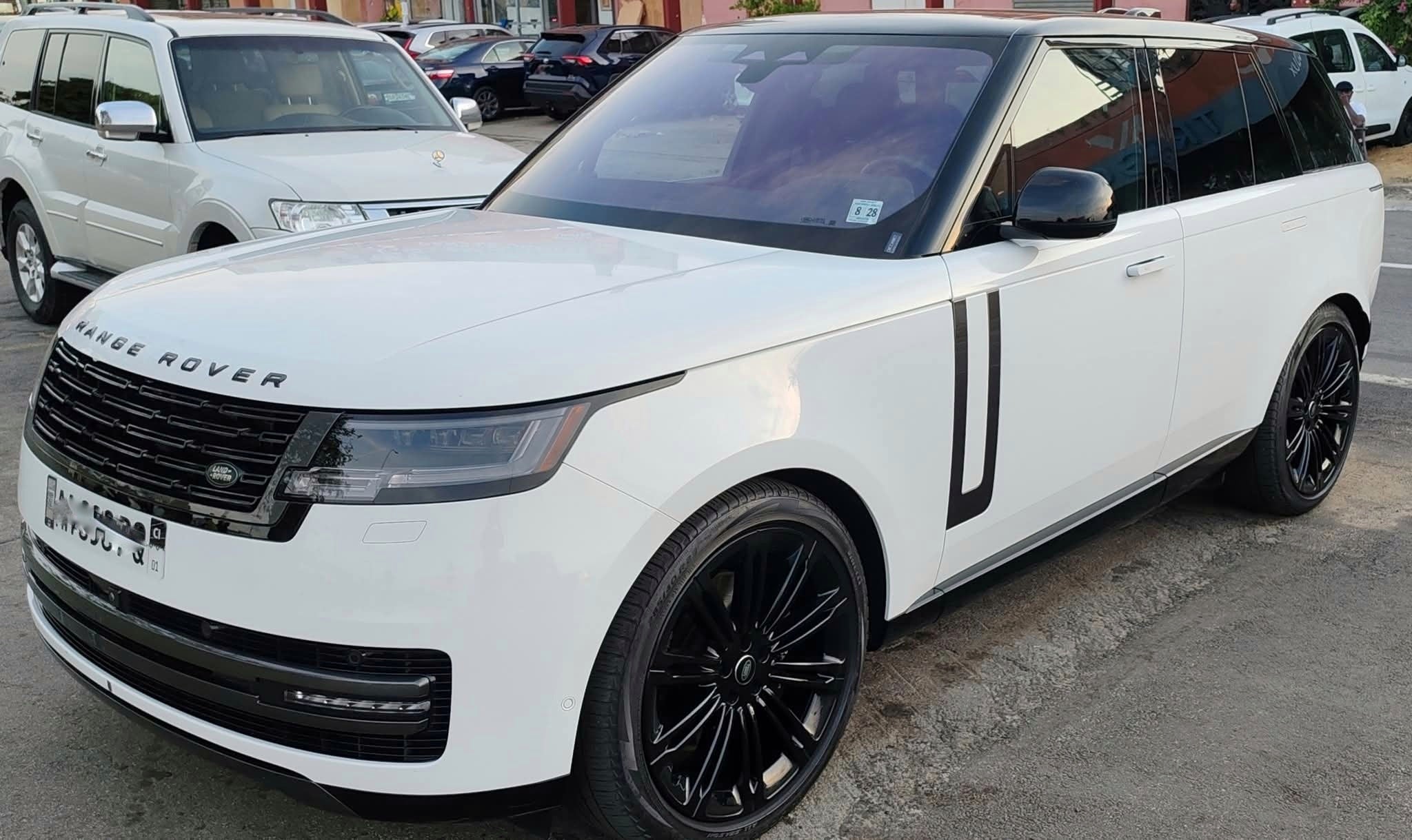 RANGE-ROVER VOGUE LIMOUSINE DE 07/2024 FULL OPTIONS