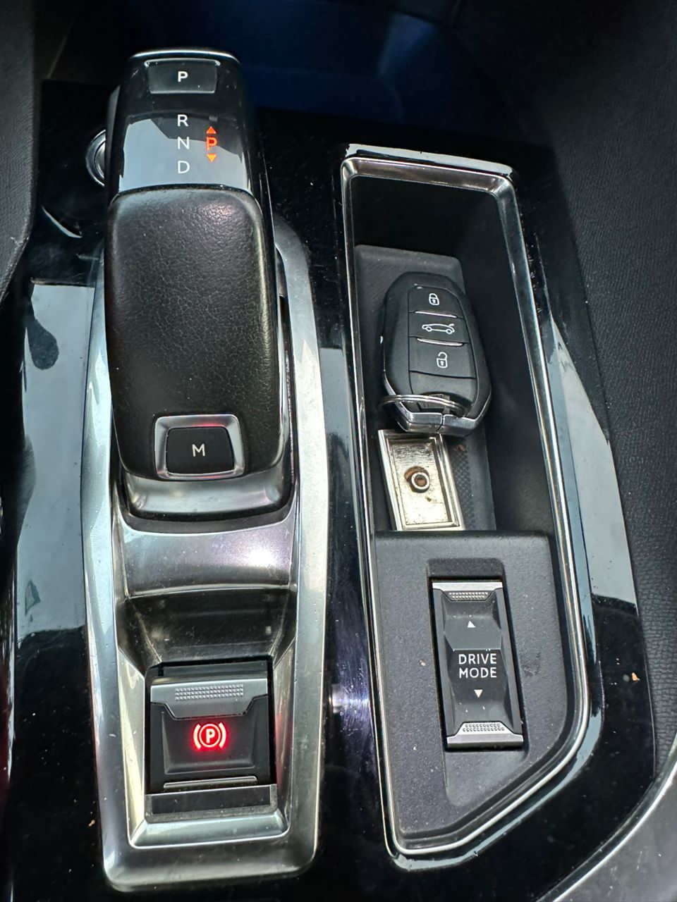 14.500.000F PEUGEOT 5008 DE 2022 MAISON MÈRE.