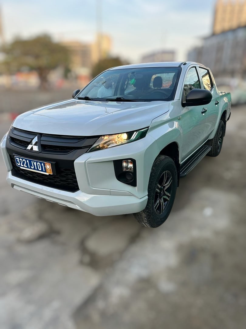 14.000.000F MITSUBISHI L200 4X4 DE 2020