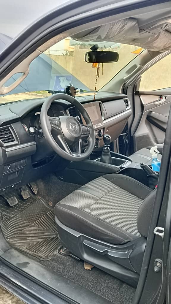 15.500.000F MAZDA BT-50 4X4 DE 2025