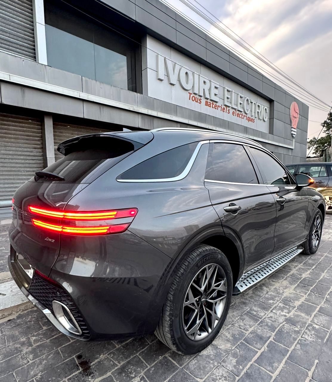 HYUNDAI GENESIS / GV70 SPORT PRESTIGE 2024