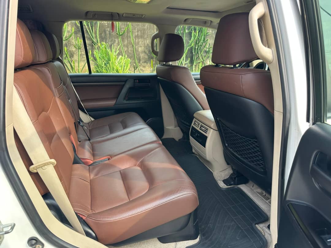 45.000.000 F TOYOTA LAND CRUISER GX.R DE 2020