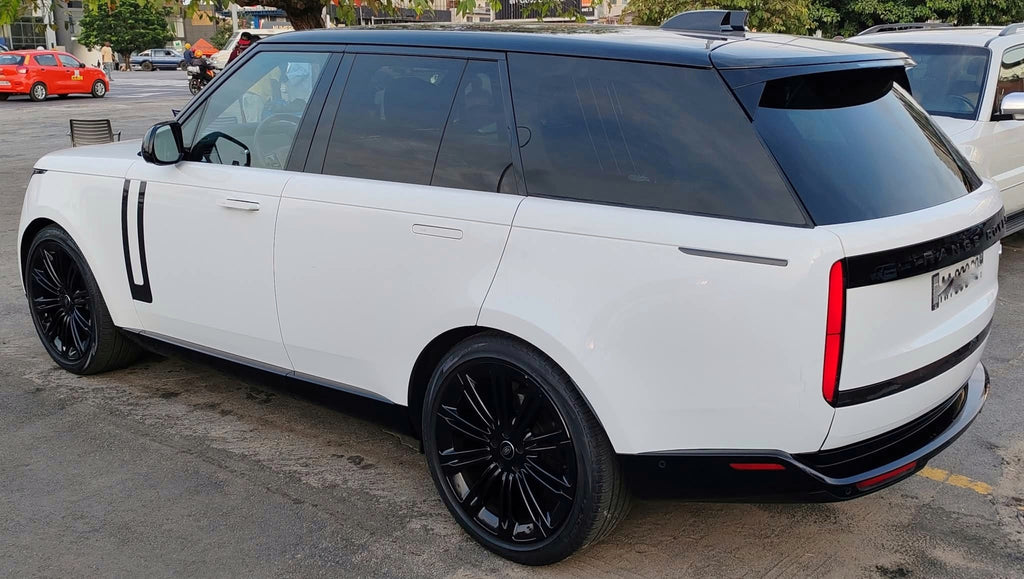 RANGE-ROVER VOGUE LIMOUSINE DE 07/2024 FULL OPTIONS