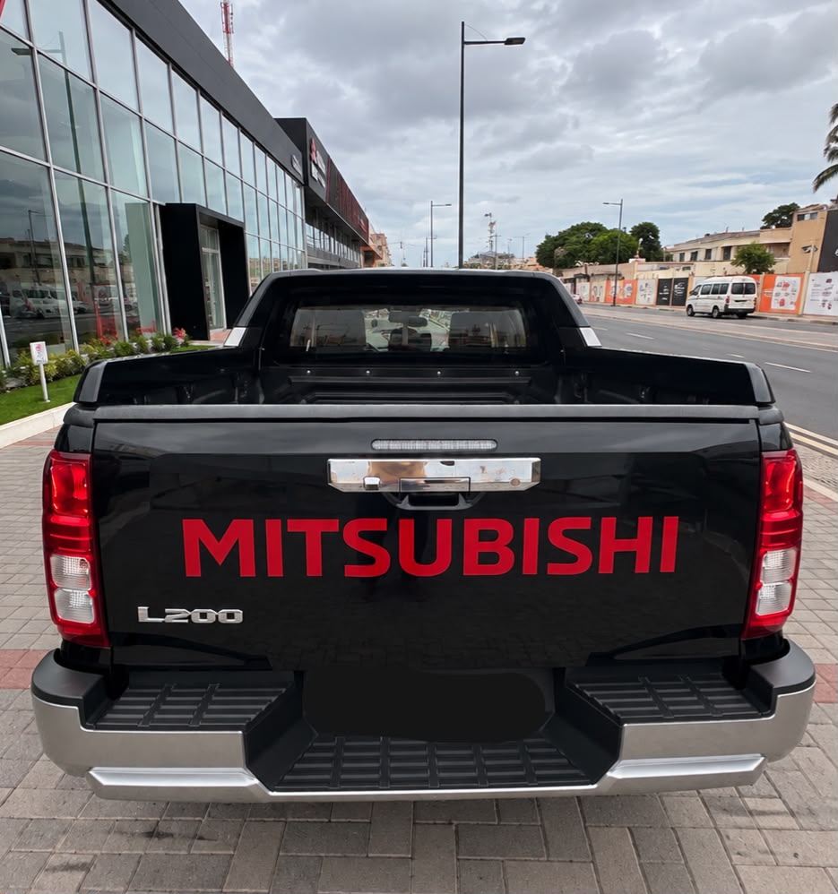 25.500.000F MITSUBISHI L200 ESSENCE DE 2026