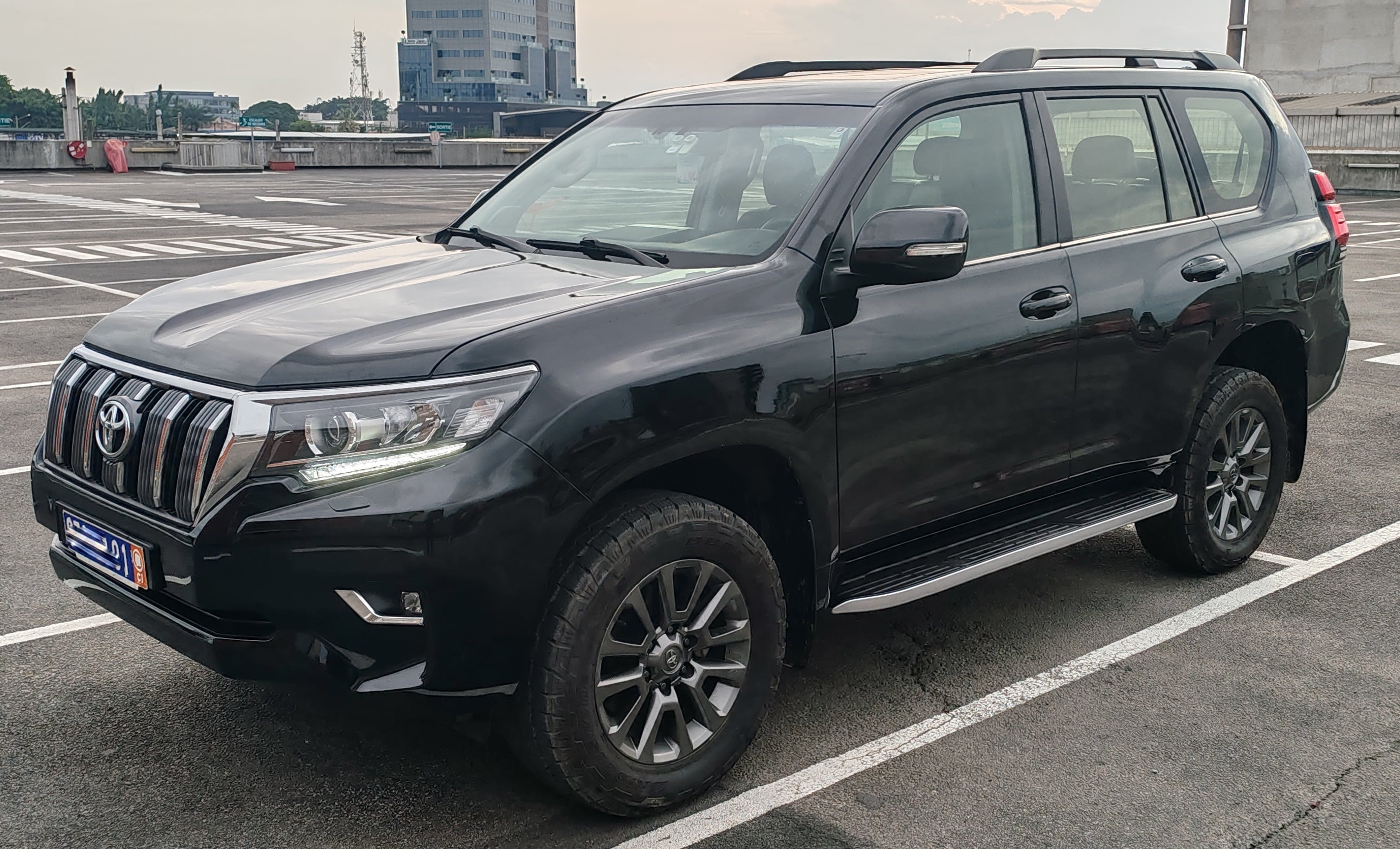 24.500.000F TOYOTA PRADO VX DE 2019