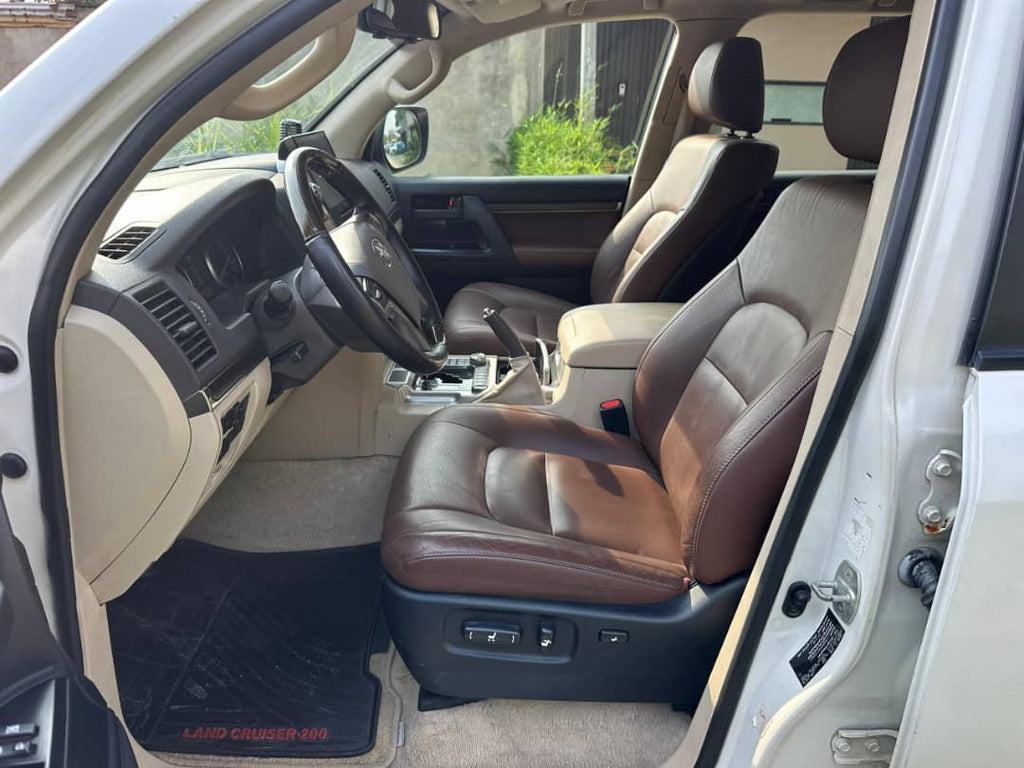 45.000.000 F TOYOTA LAND CRUISER GX.R DE 2020