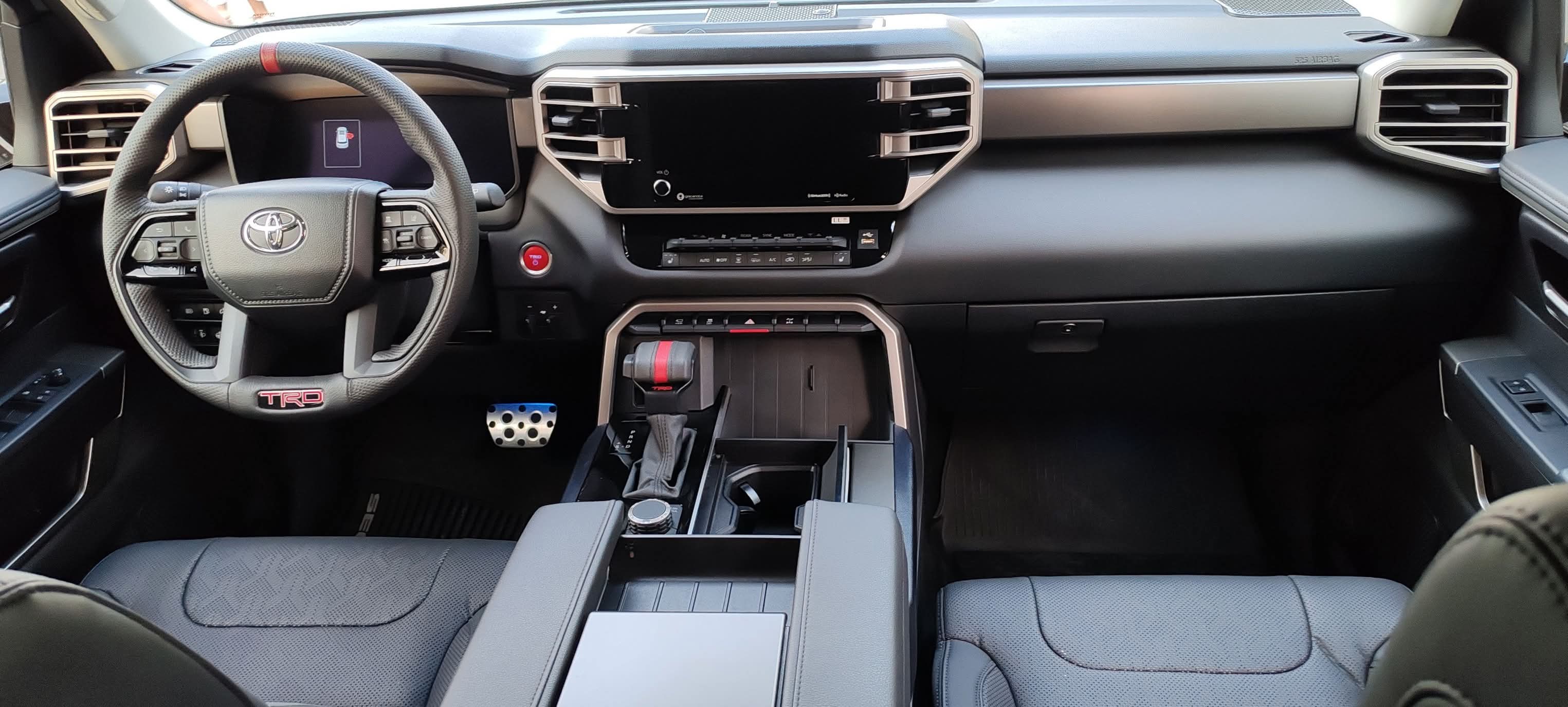 TOYOTA SEQUOIA TRD OFF ROAD HYBRIDE DE 2024 FULL