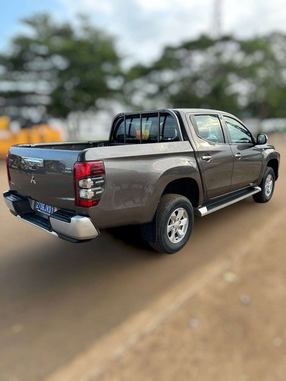 14.000.000F MITSUBISHI L200 4X4 DE 2020