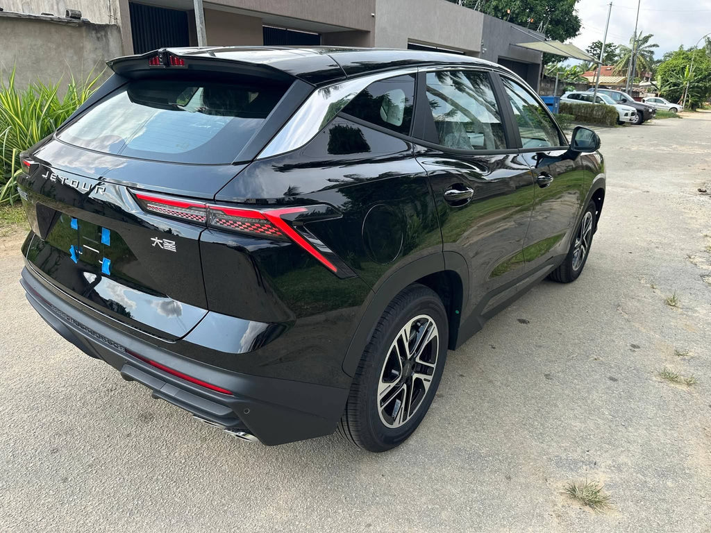 25.500.000F JETOUR DASHING FULL OPTIONS DE 2025