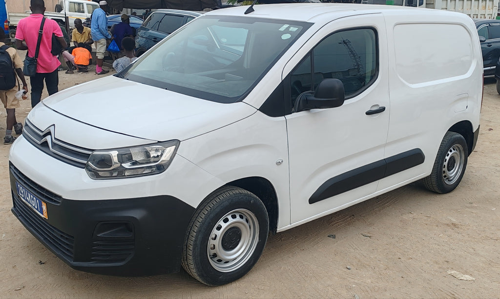 7.800.000F CITROEN BERLINGO DE 2021