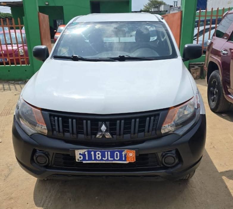 #PRIX : 8.500.000F MITSUBISHI L200 UNE CABINE DE 2019