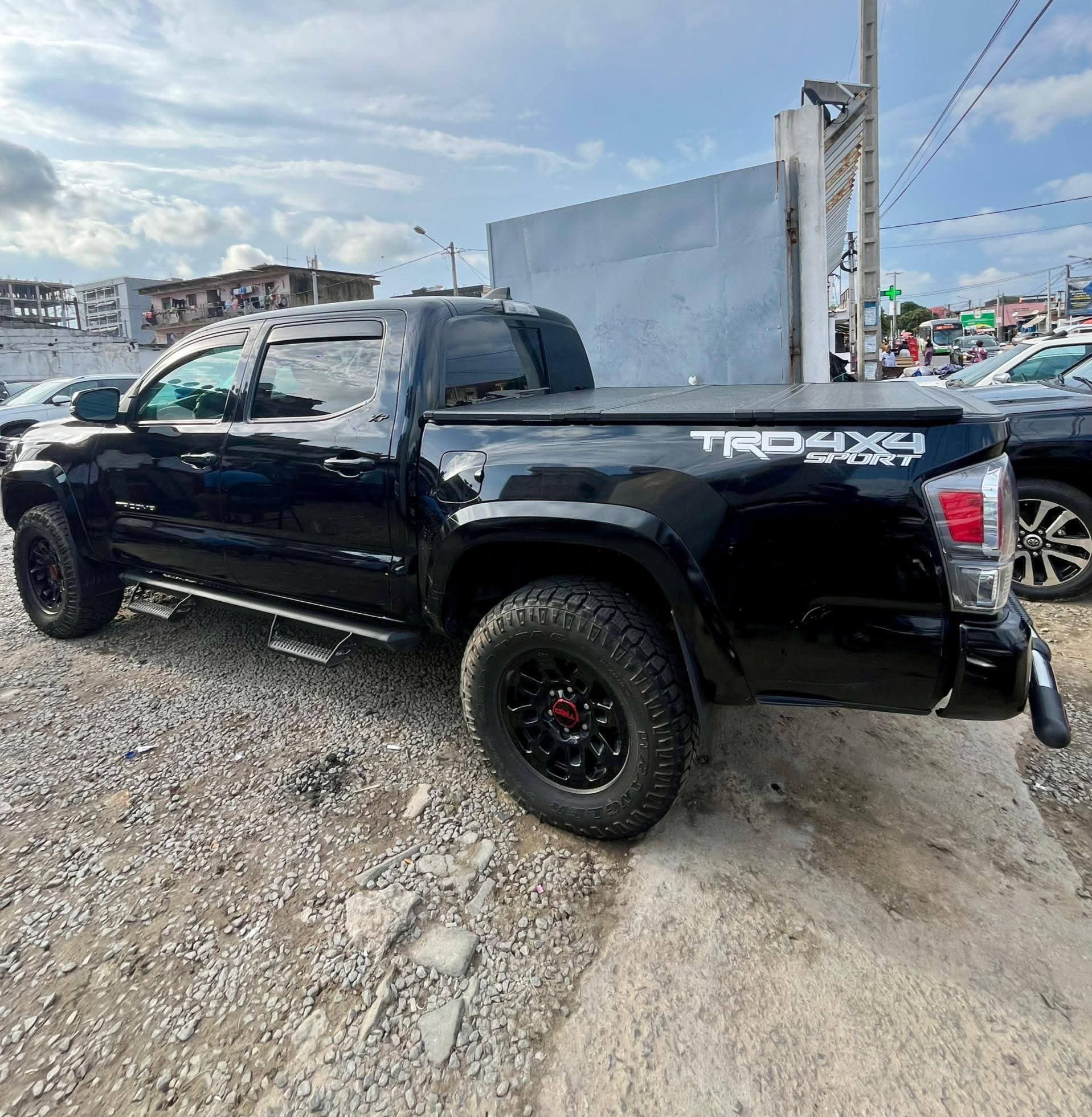 19.500.000F TOYOTA TACOMA 4X4 MANUELLE DE 2022