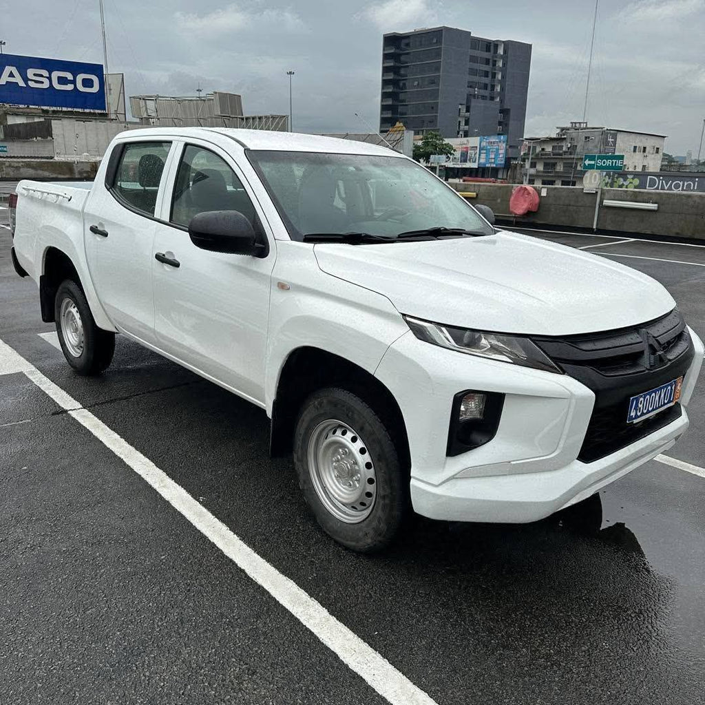 13.500.000F MITSUBISHI L200 4X4 DE 2020