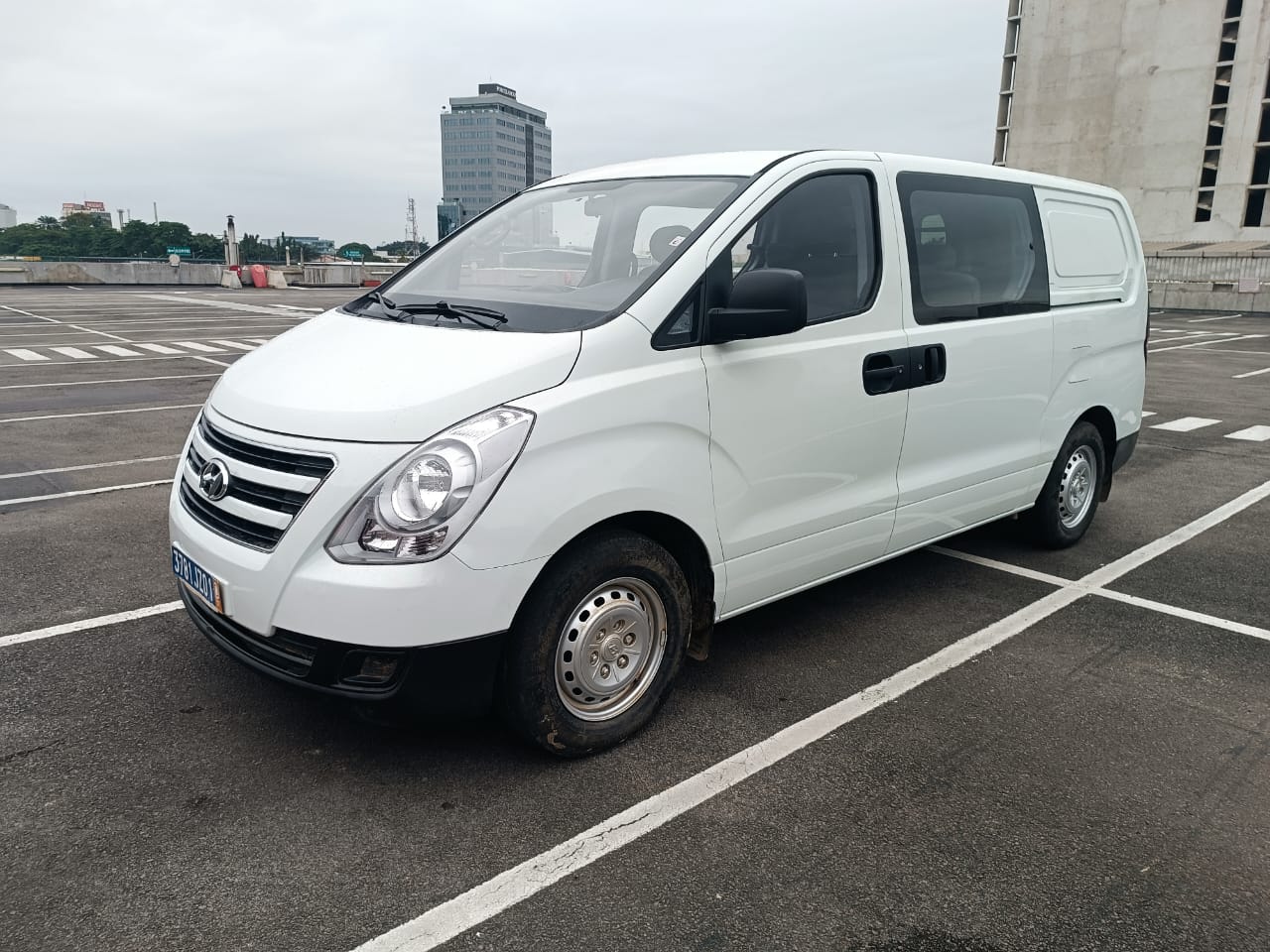 10.500.000F FOURGON HYUNDAI H1 DE 2020