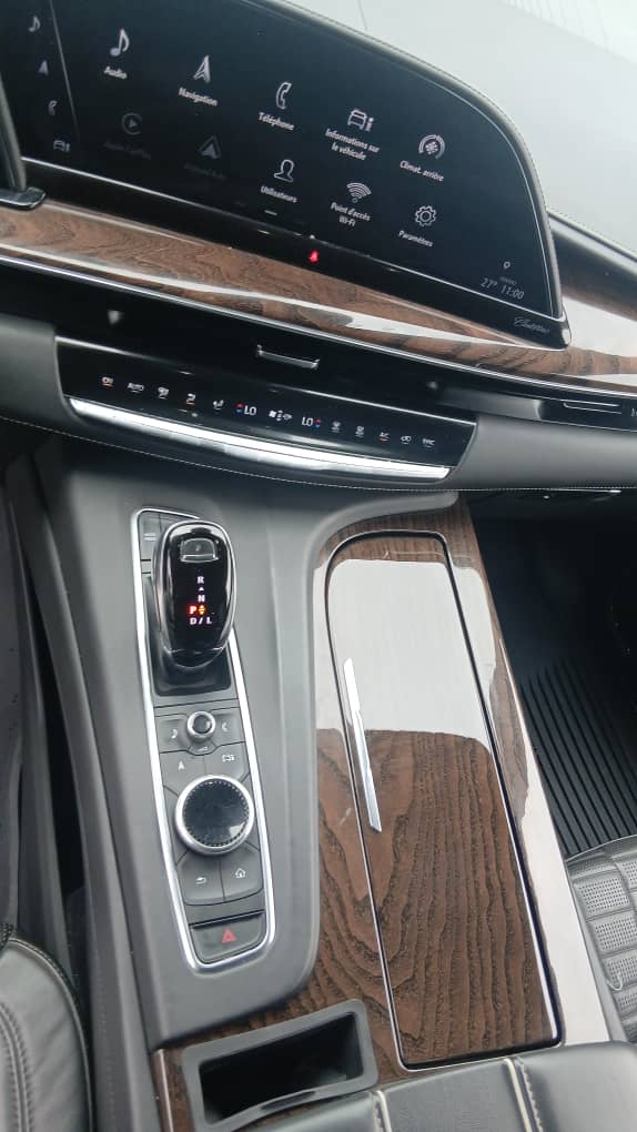 78.000.000F Offre Exclusive -Cadillac Escalade 2023 Full Options – Véhicule d’Exception