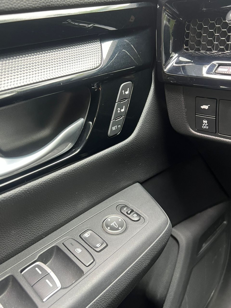 #PRIX: 27.000.000F HONDA CRV-6 FULL OPTIONS DE 2024