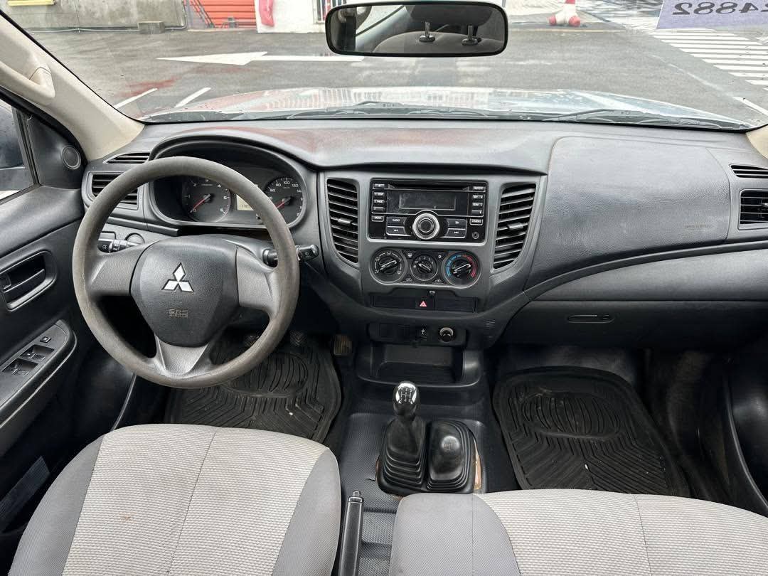 13.500.000F MITSUBISHI L200 4X4 DE 2020