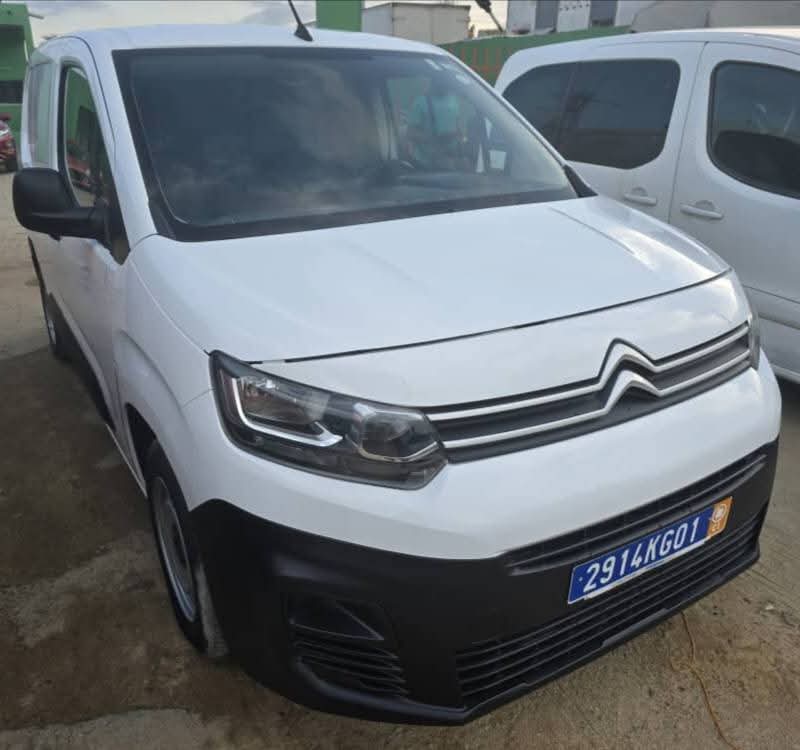 8.500.000F CITROEN BERLINGO DE 2021