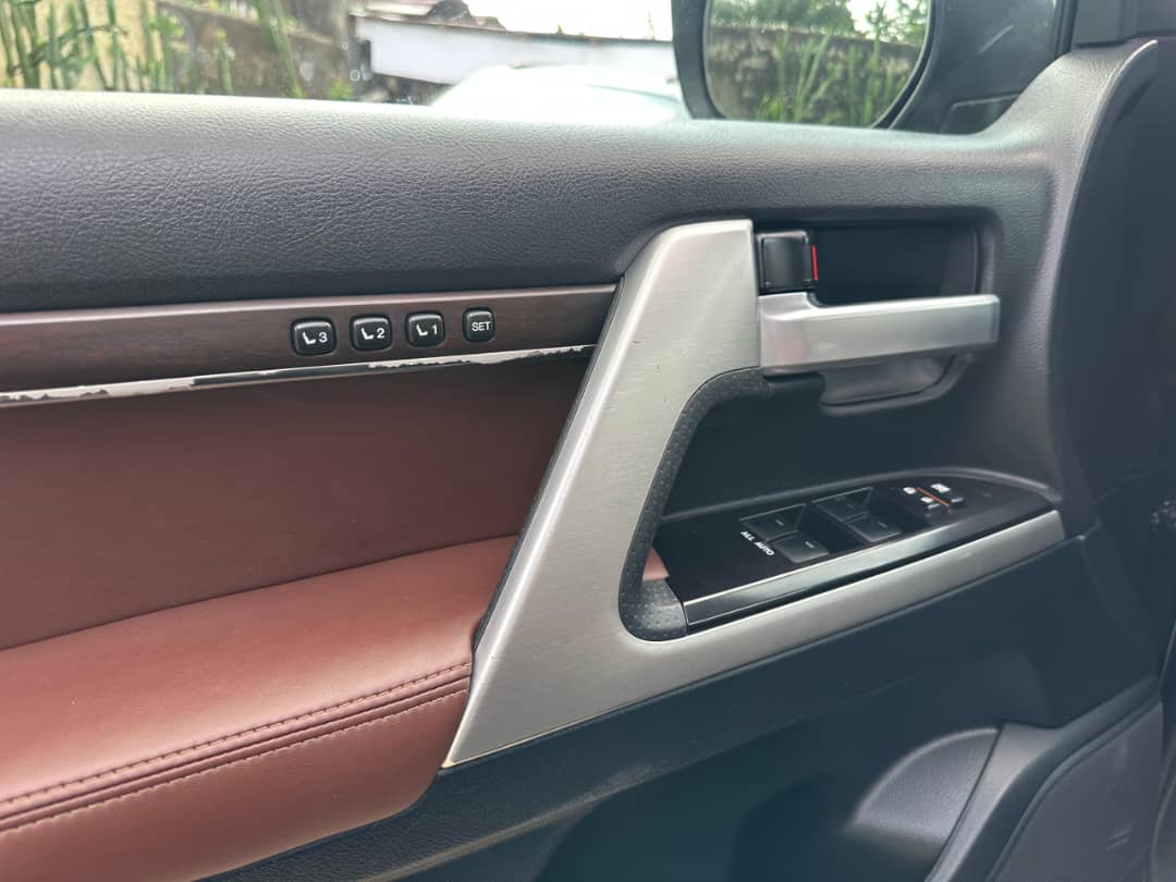 LAND CRUISER TOYOTA VX.R DE 2020