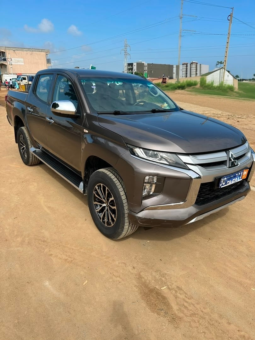 14.500.000F MITSUBISHI L200 4X4 DE 2022