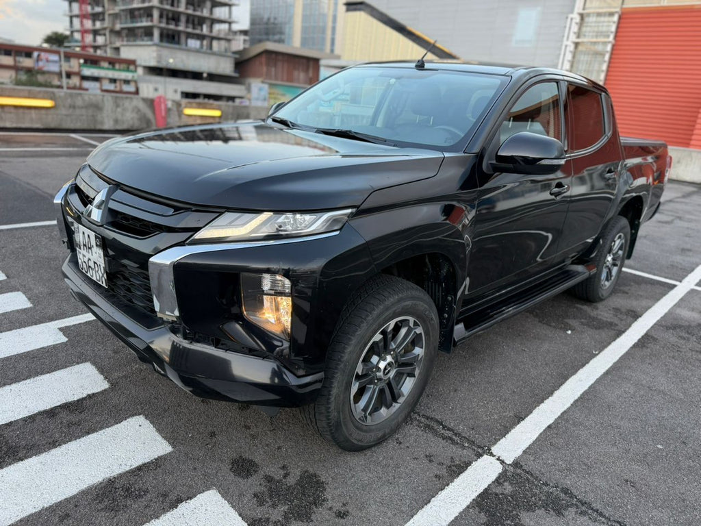 19.500.000F MITSUBISHI L200 BOITE AUTOMATIQUE SPORTERO DE 2024