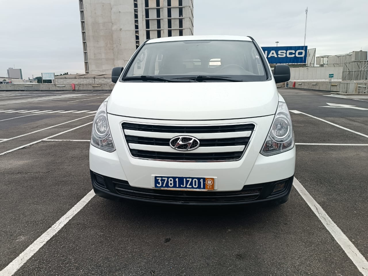 10.500.000F FOURGON HYUNDAI H1 DE 2020