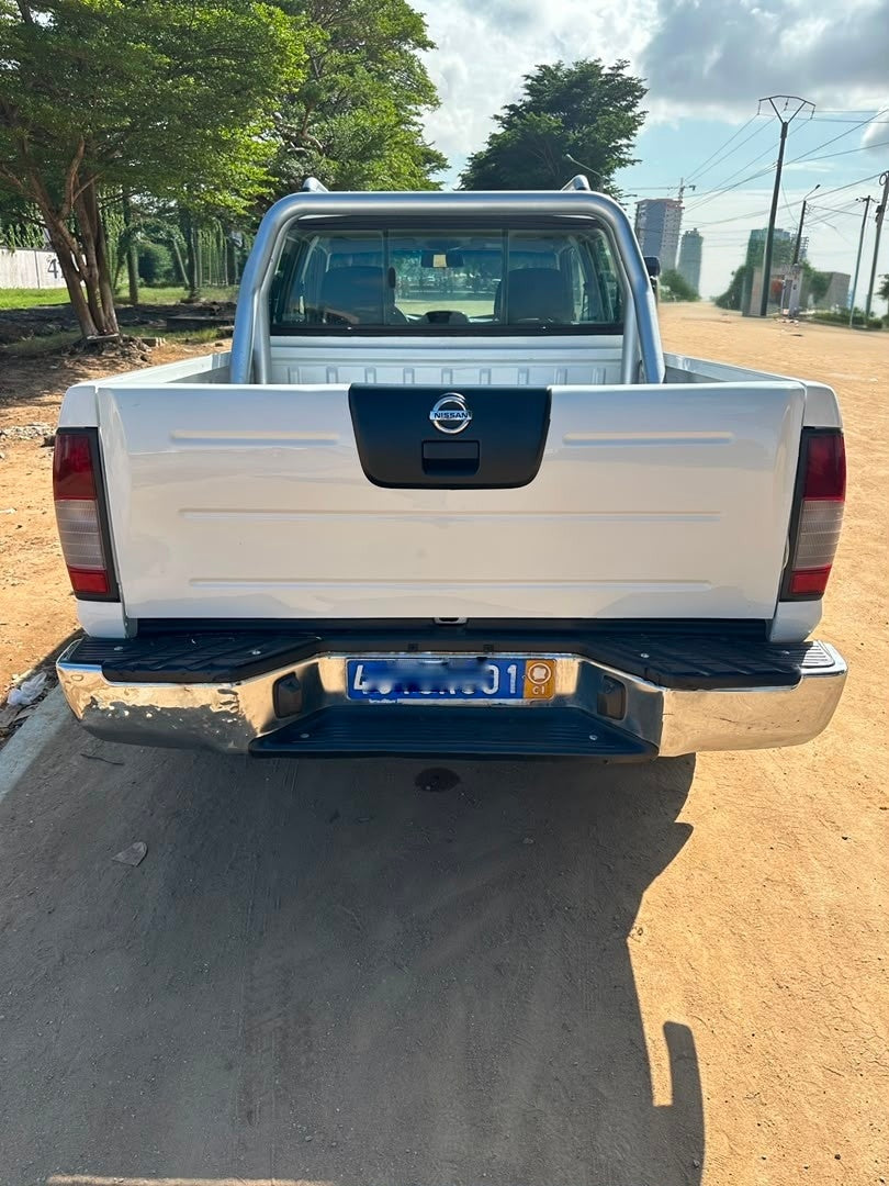 9.500.000F NISSAN HARBODY 4X4 DE 2020