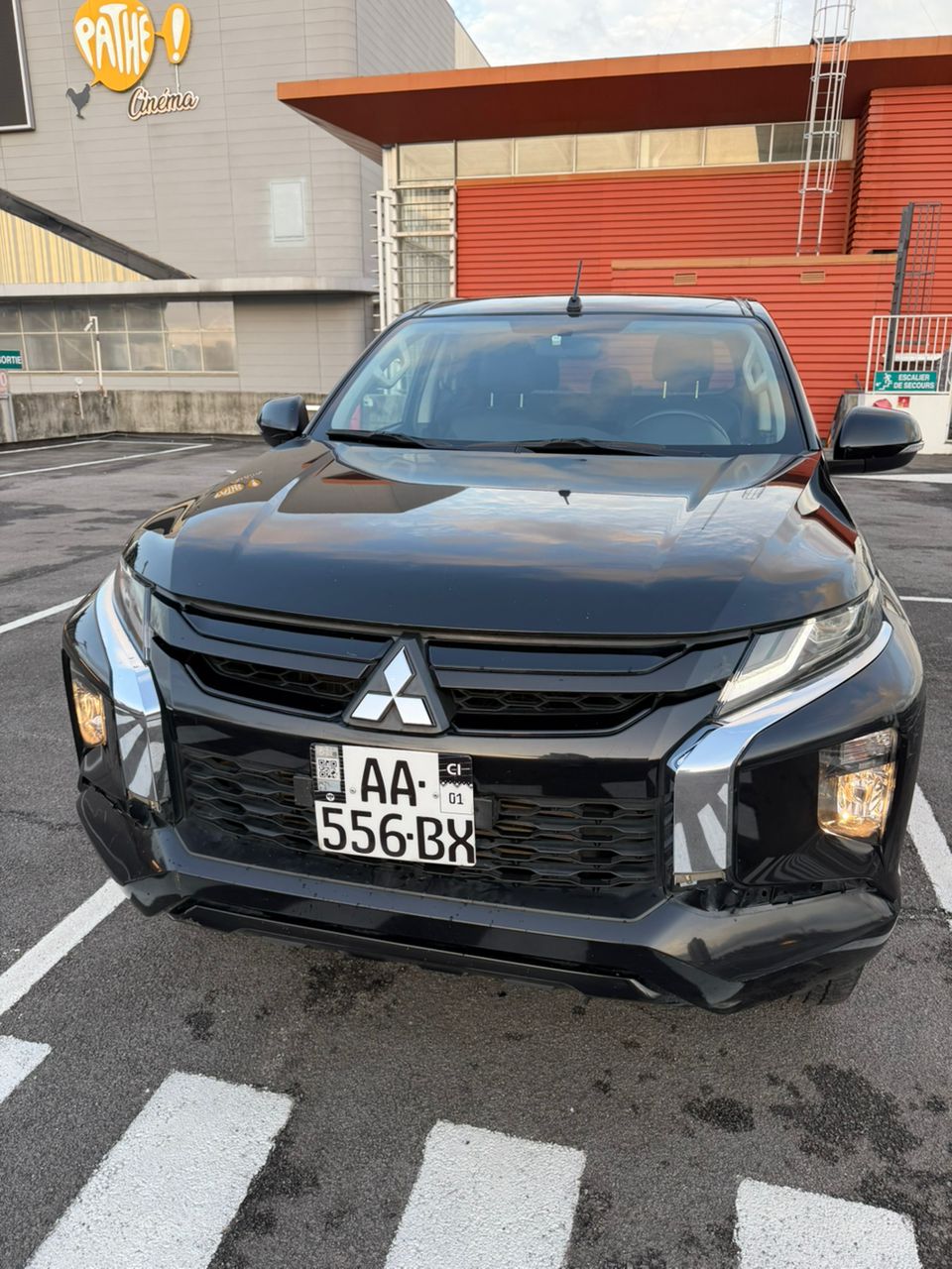 19.500.000F MITSUBISHI L200 BOITE AUTOMATIQUE SPORTERO DE 2024