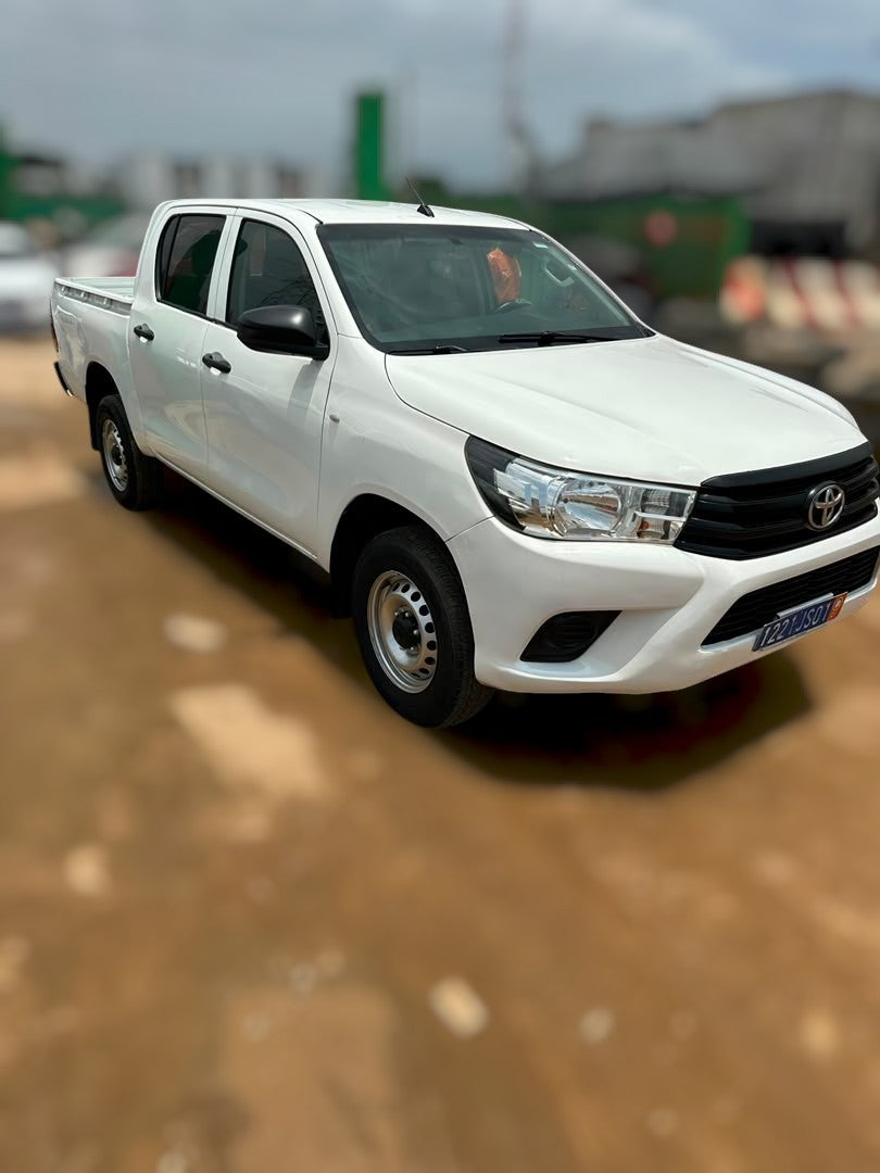16.500.000F TOYOTA HILUX 4X4 DE 2020