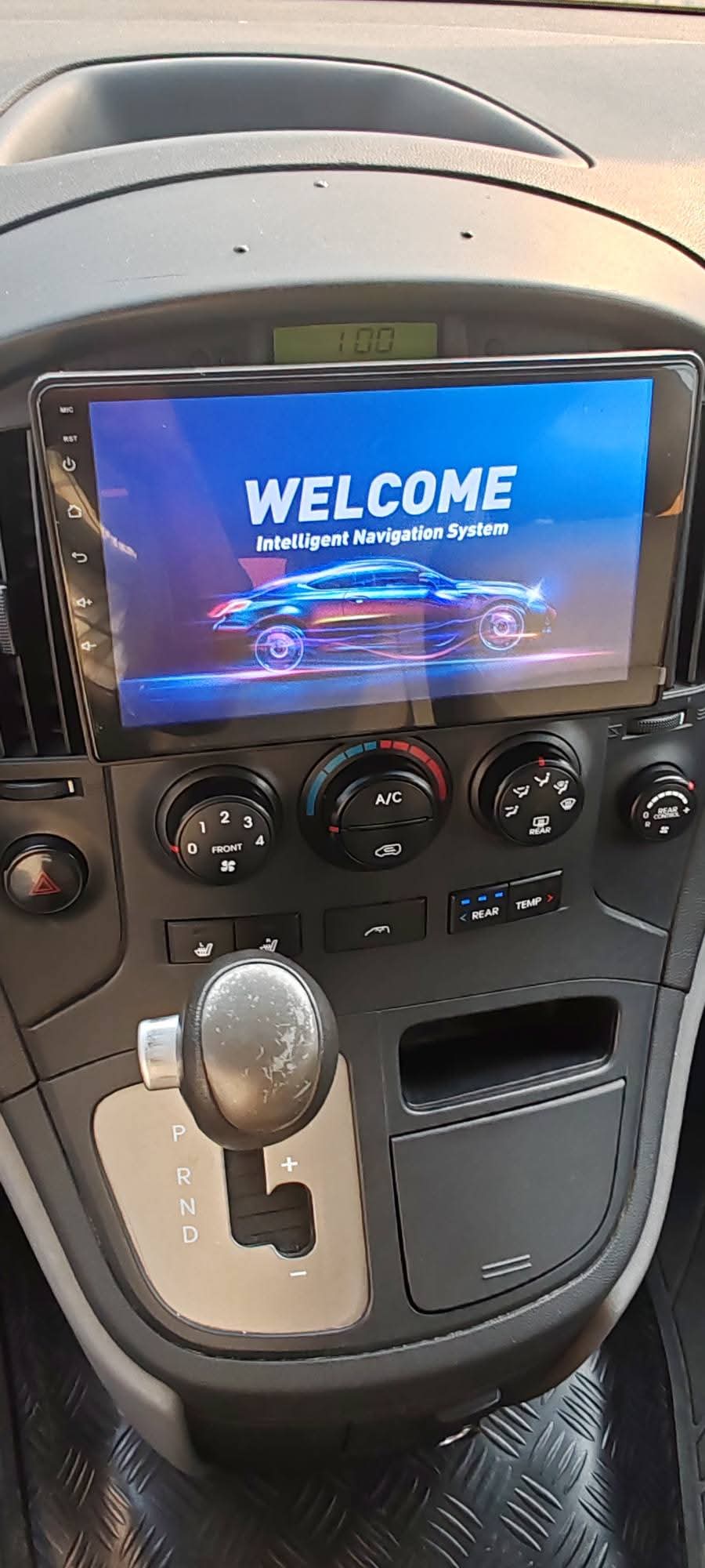 13.800.000F HYUNDAI GRAND STAREX 12 PLACES DE 2018