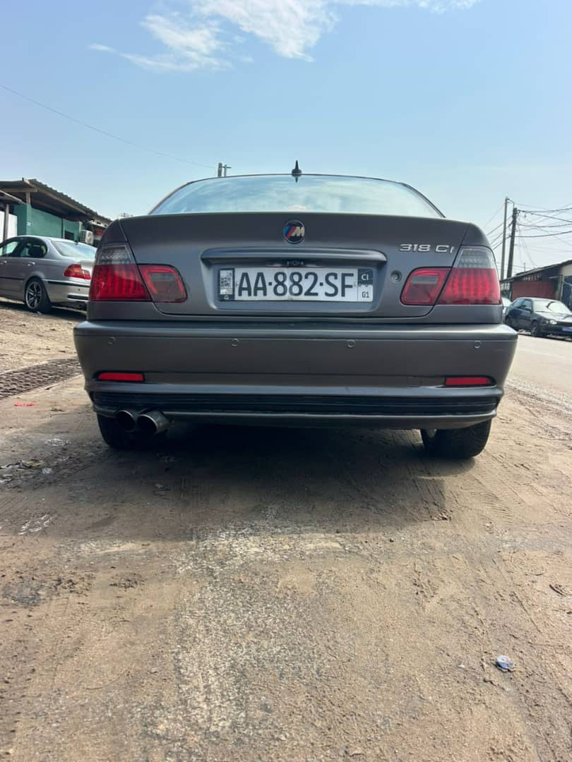 3.500.000F BMW 318i COUPÉ AUTOMATIQUE