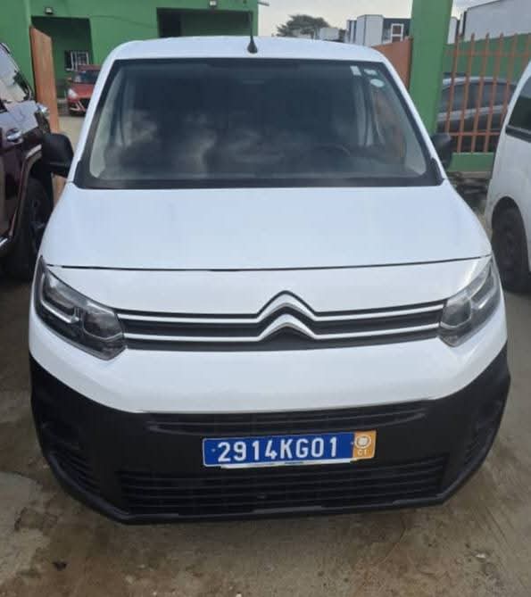 8.500.000F CITROEN BERLINGO DE 2021