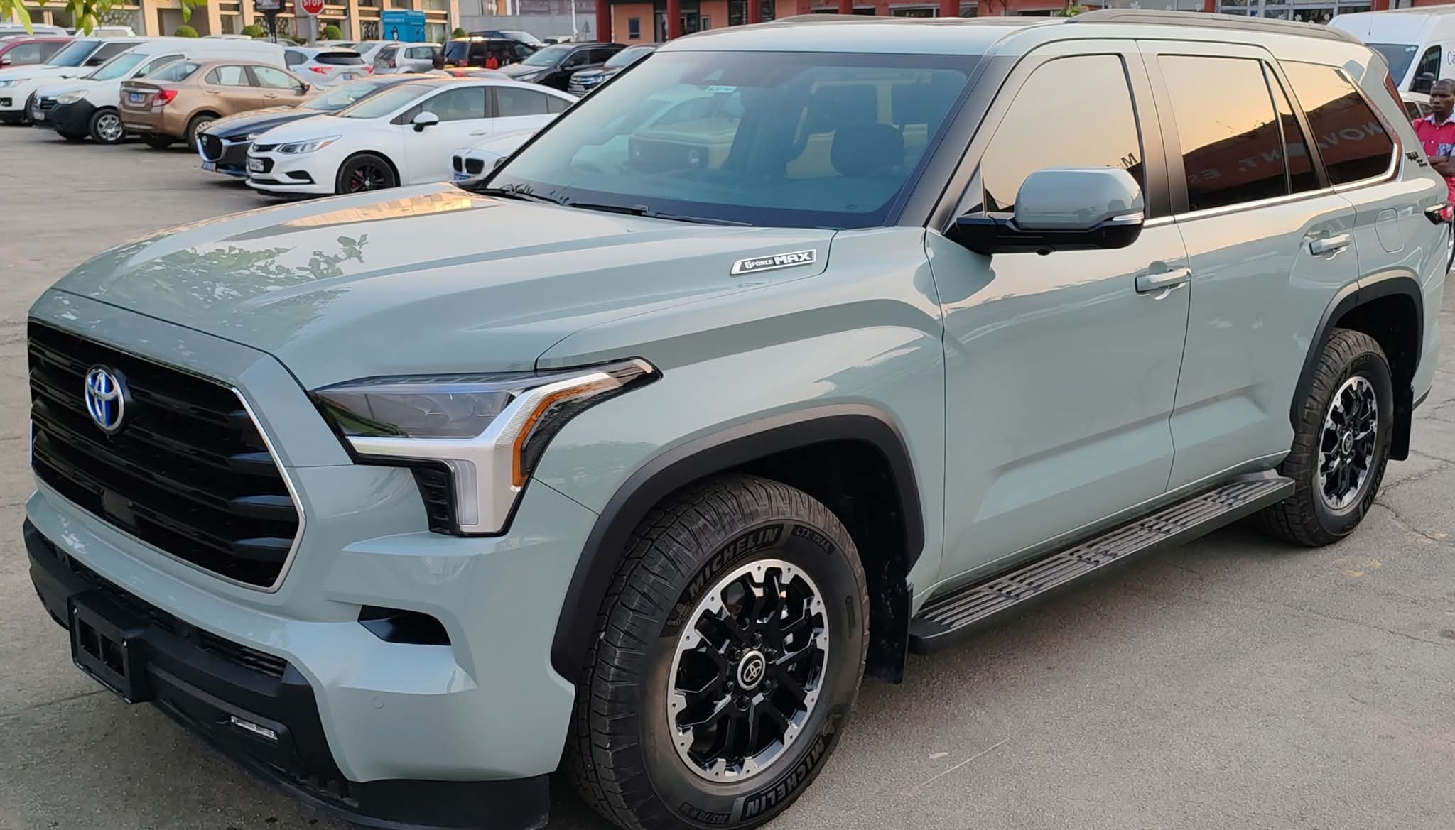 TOYOTA SEQUOIA TRD OFF ROAD HYBRIDE DE 2024 FULL