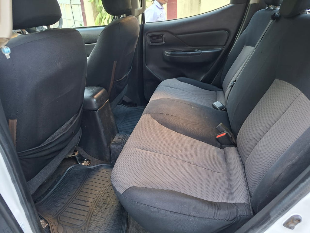 14.000.000F MITSUBISHI L200 ESSENCE DE 2020