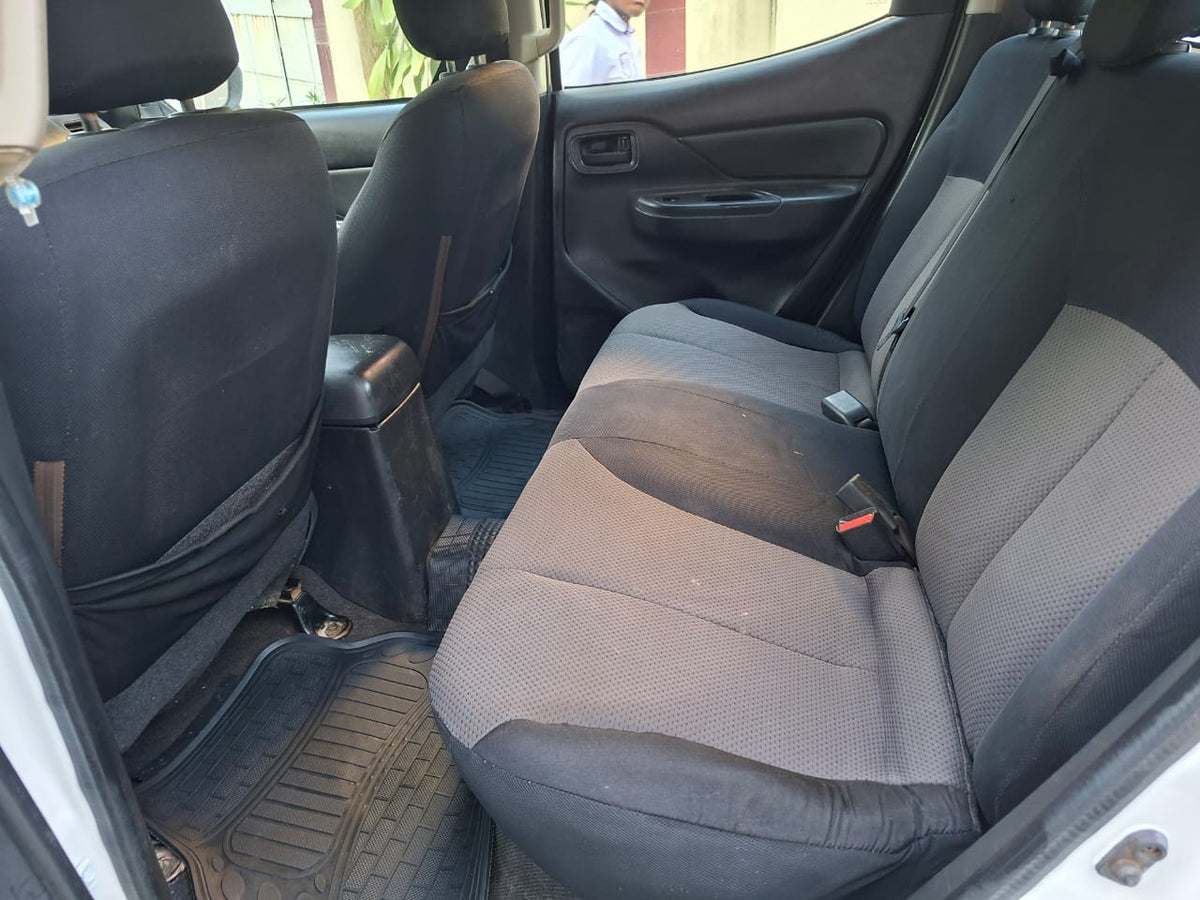 14.000.000F MITSUBISHI L200 ESSENCE DE 2020