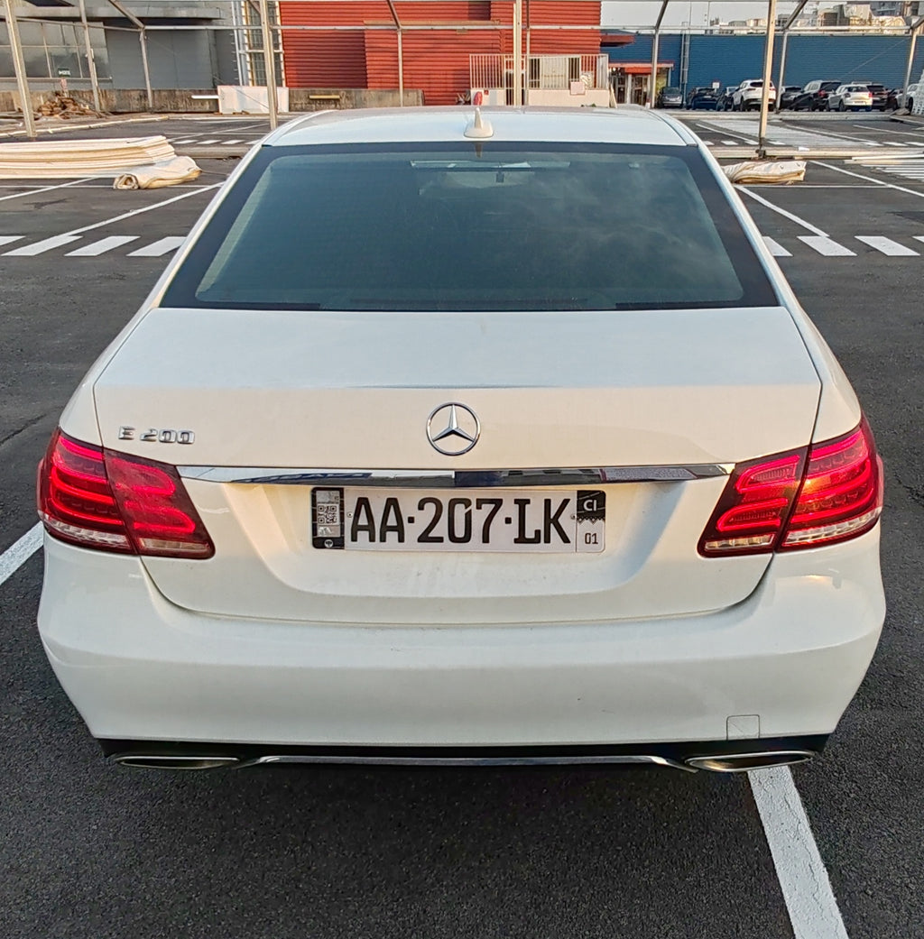11.500.000F MERCEDES E200 DE 2015