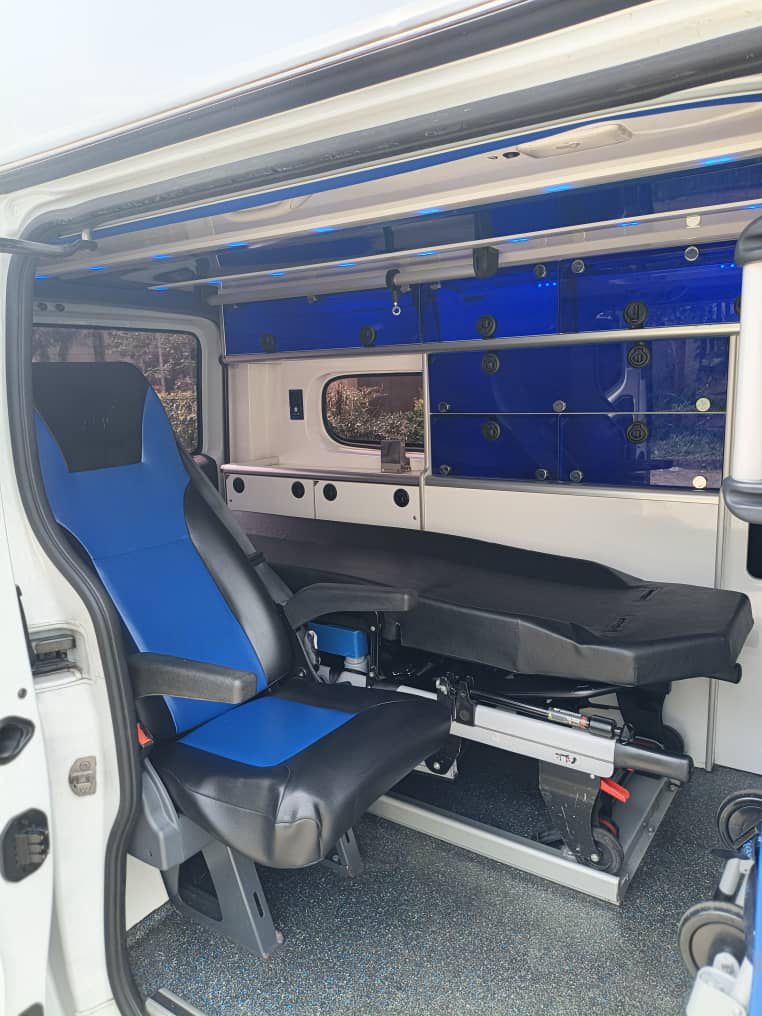 AMBULANCE RENAULT TRAFIC DE 2019 IMPORTÉ