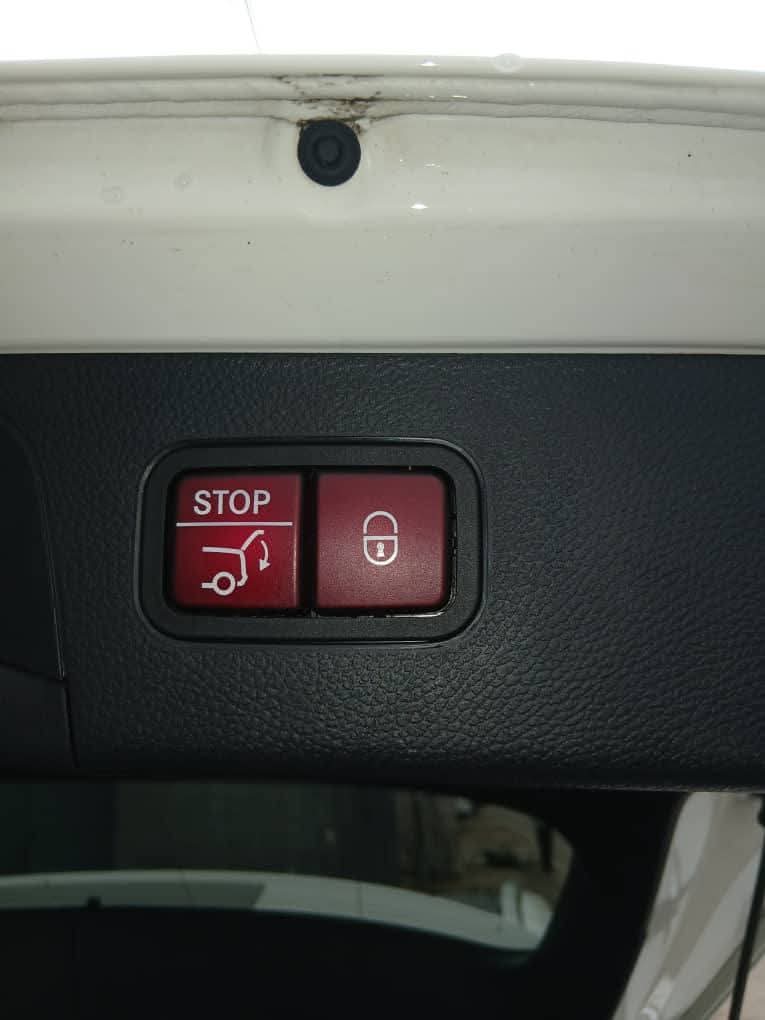 GLC 300 MERCEDES DE 2022 FULL OPTIONS