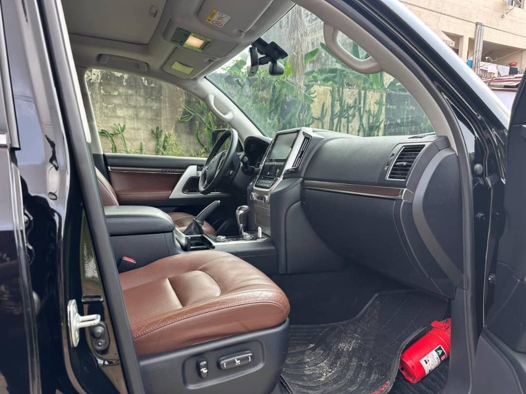 LAND CRUISER TOYOTA VX.R DE 2020