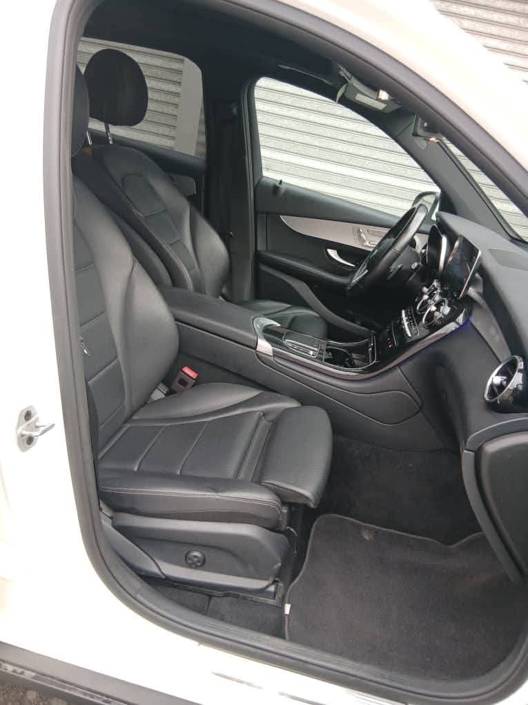 GLC 300 MERCEDES DE 2022 FULL OPTIONS