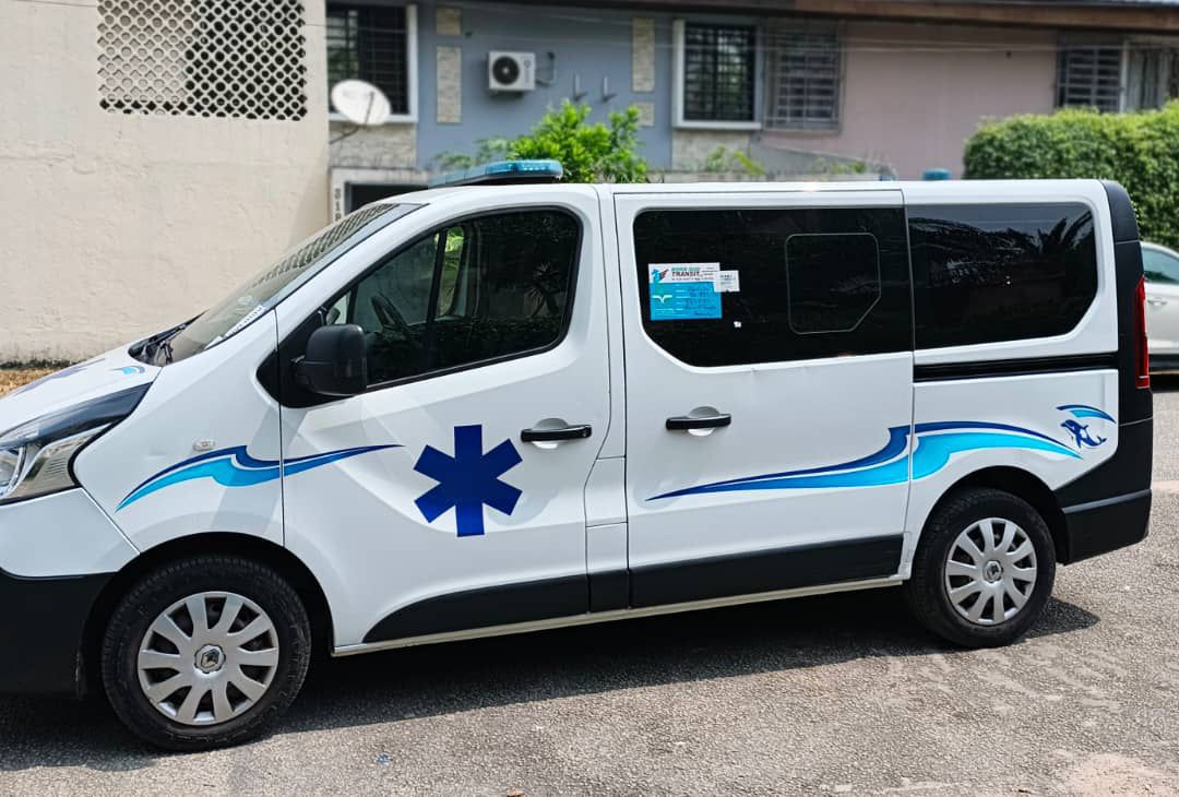 AMBULANCE RENAULT TRAFIC DE 2019 IMPORTÉ